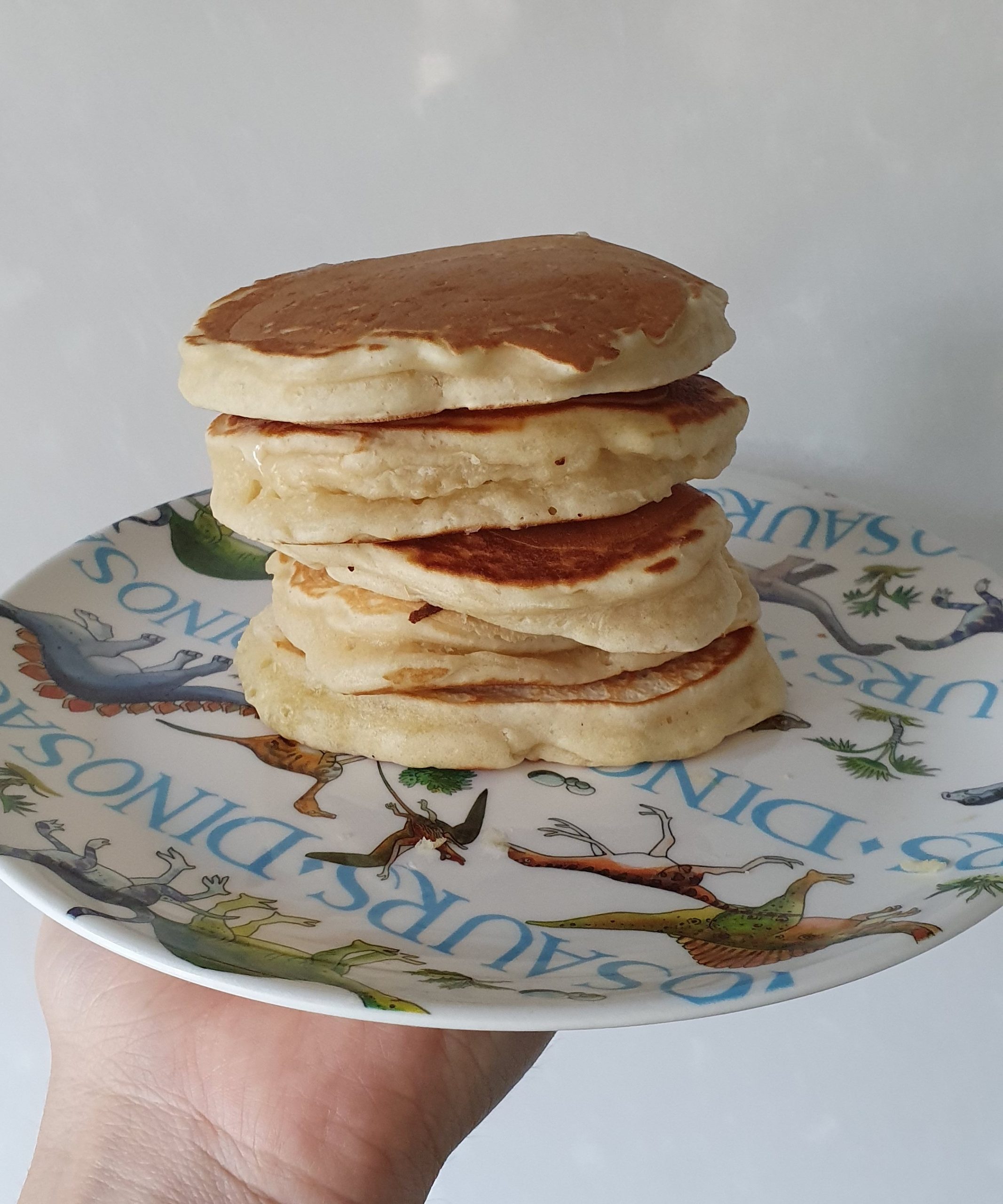 FLUFFY AMERICAN STYLE PANCAKES