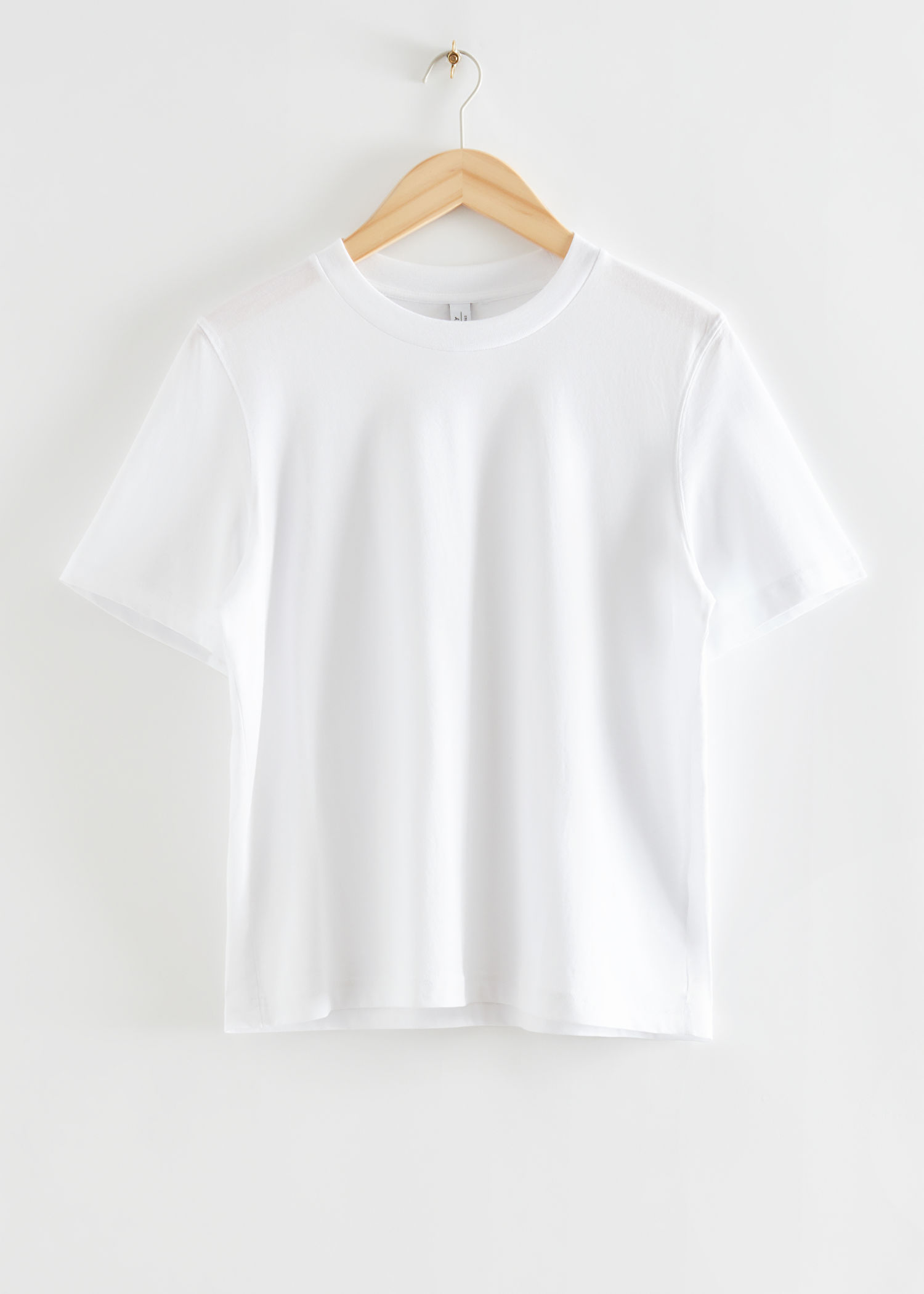 4 REASONS WHY YOU NEED THIS £19 T-SHIRT