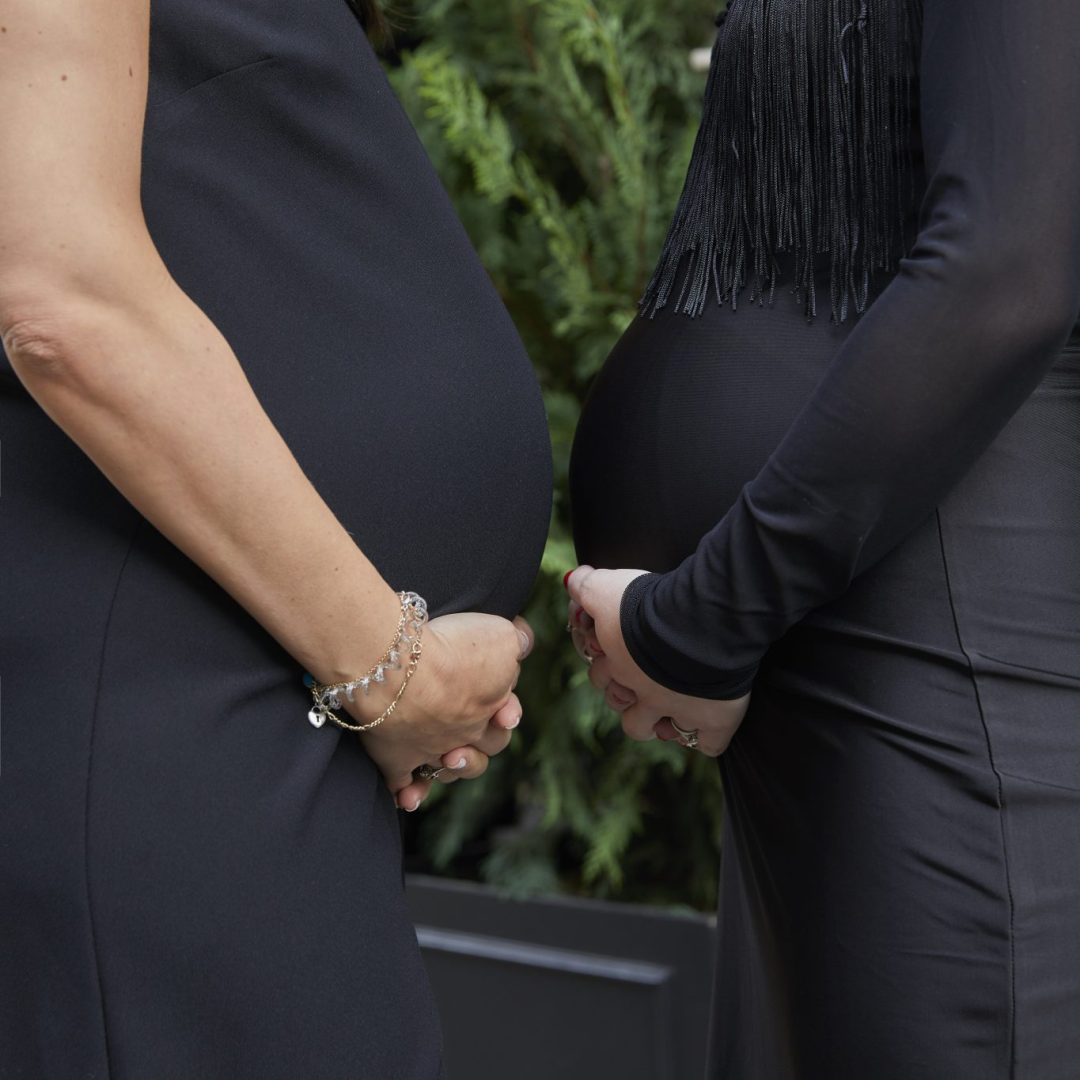 YOUR PREGNANT PARTY DRESSING GUIDE